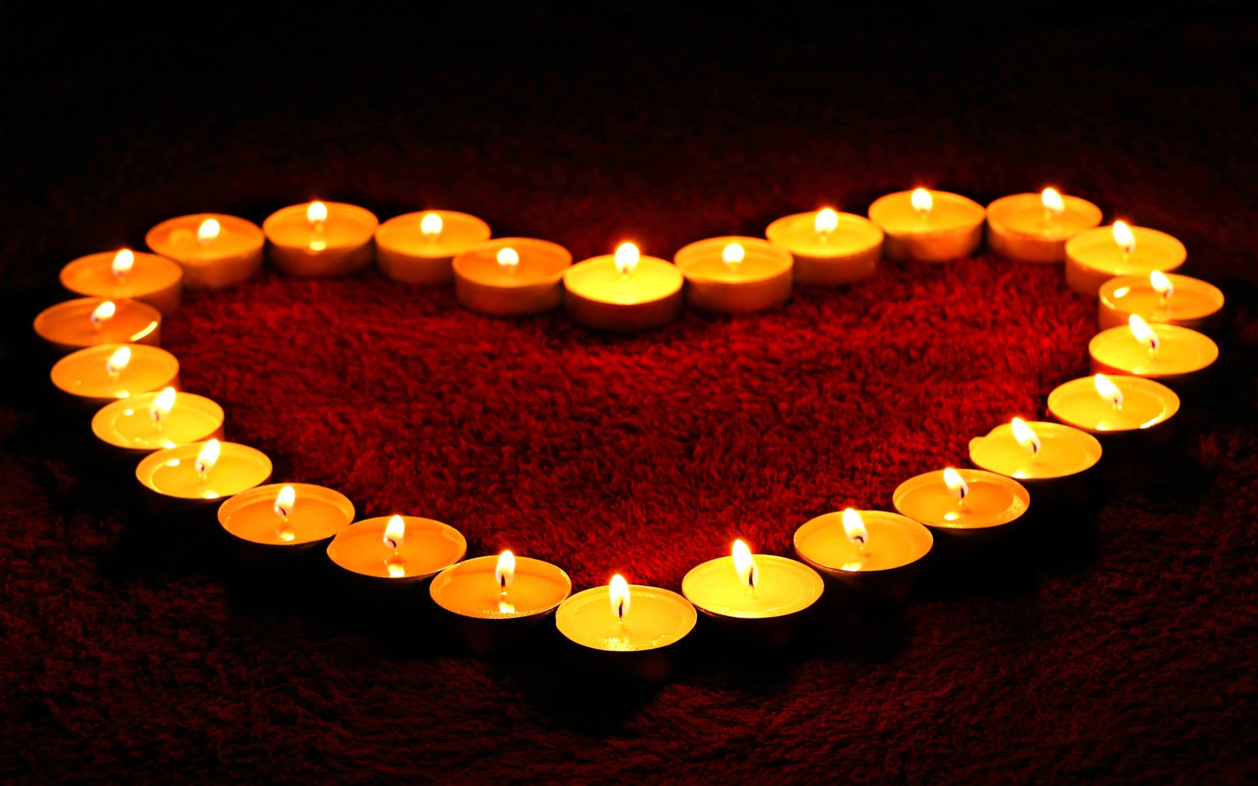 Свечи в форме сердца