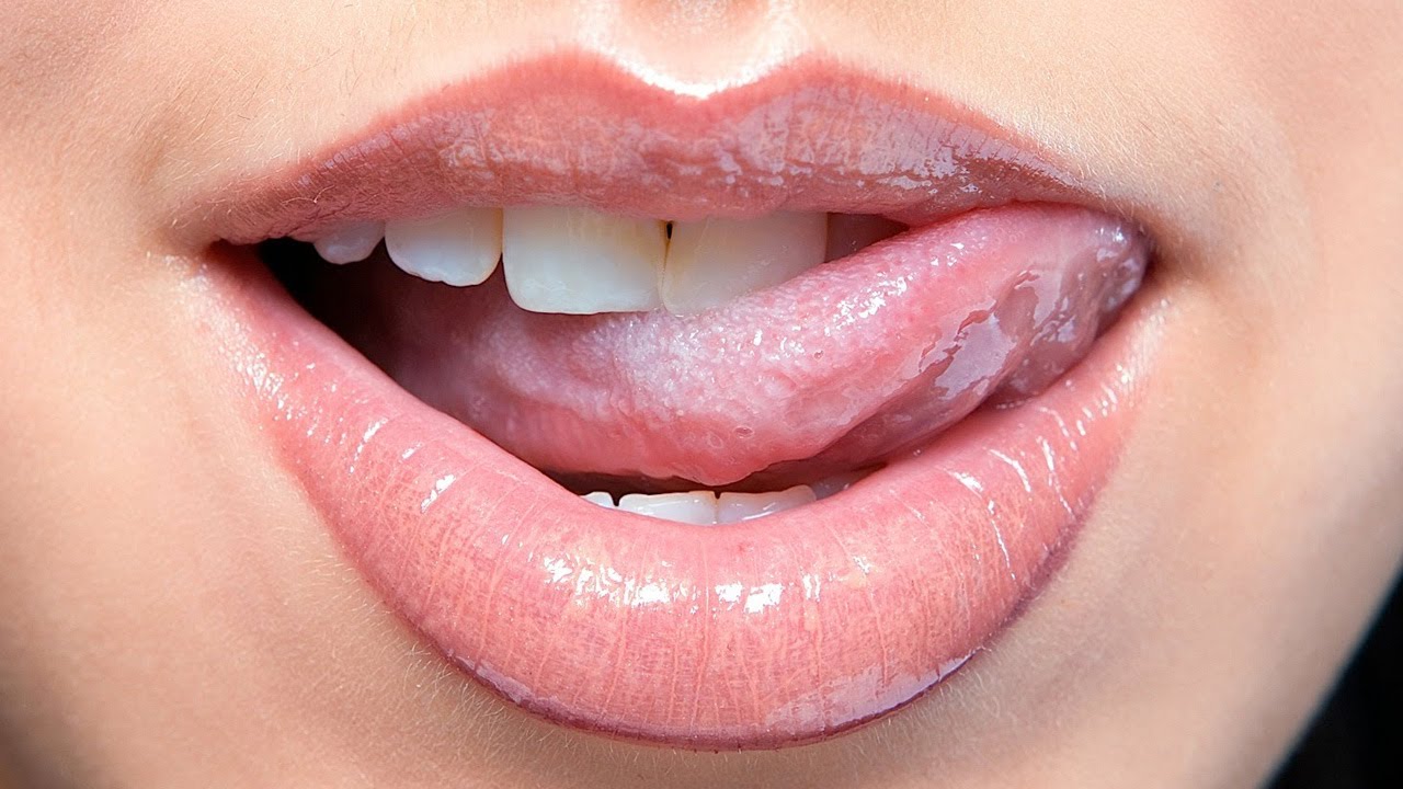 Прикусывание языка зубами